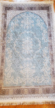 Load image into Gallery viewer, Prayer mat | An-Nisaa
