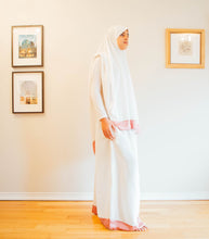 Load image into Gallery viewer, Prayer clothes for girls - White with a pink trim (4523038539825)
